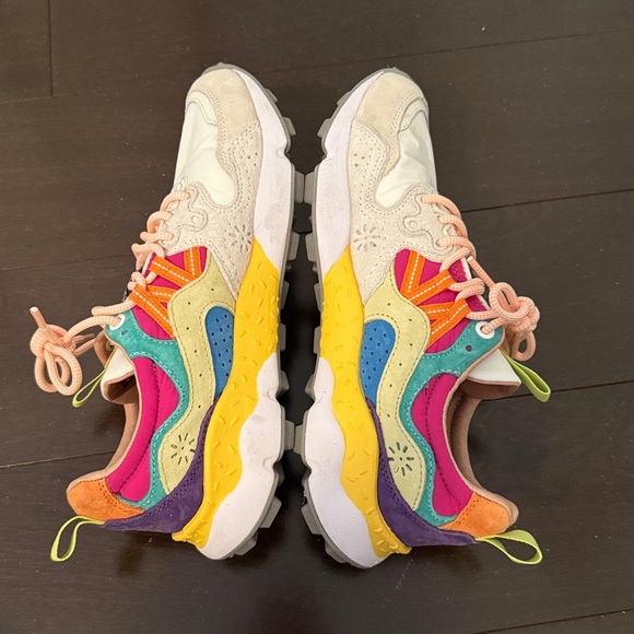 EUC Flower Mountain Yamano 3 Sneakers - Picture 11 of 15